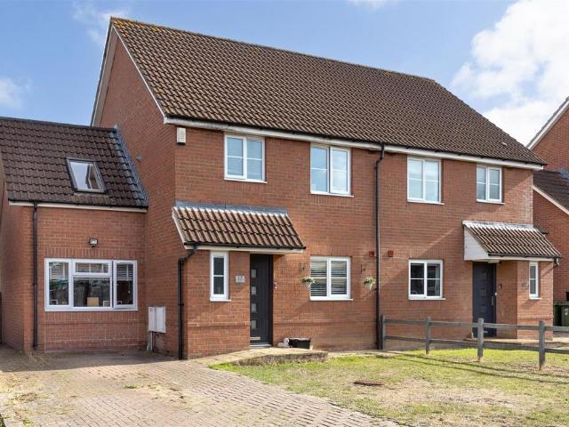 4 bedroom semi detached house for sale