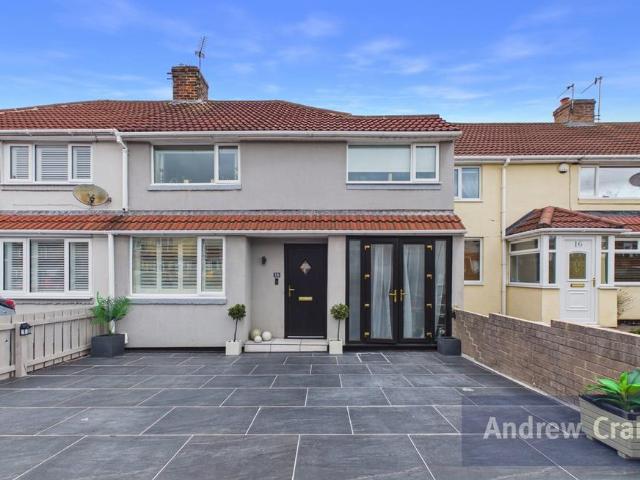 4 bedroom semi detached house for sale