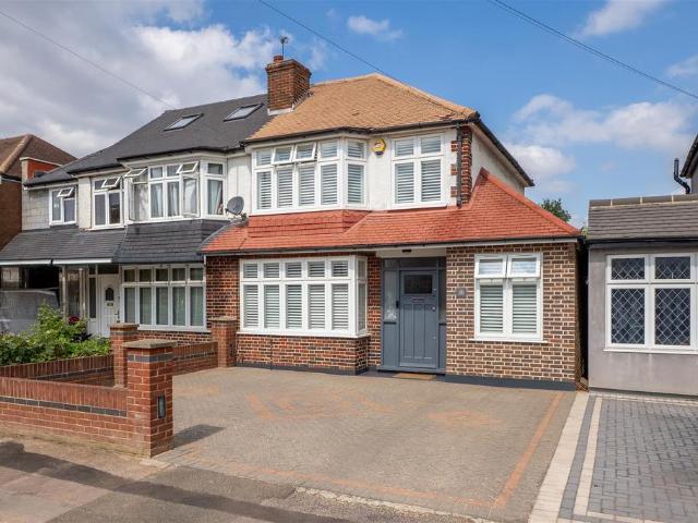 4 bedroom semi detached house for sale