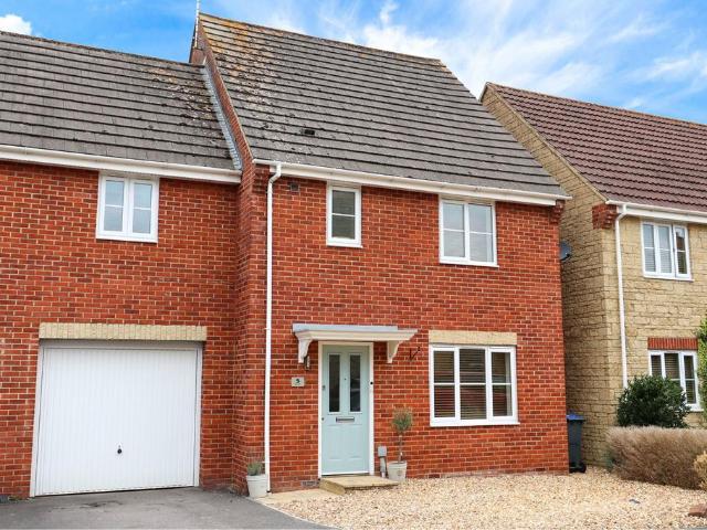4 bedroom semi detached house for sale