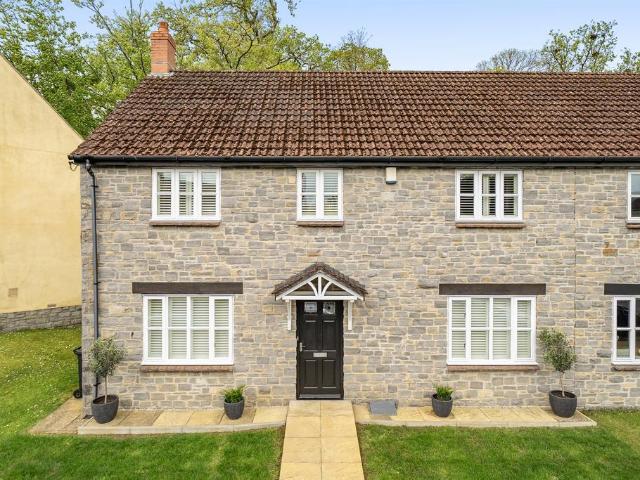 4 bedroom semi detached house for sale