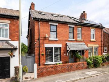 4 bedroom semi detached house for sale