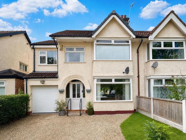 4 bedroom semi detached house for sale