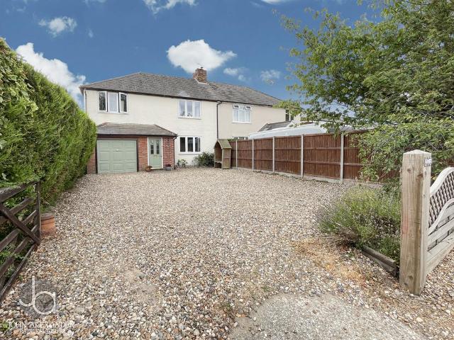 4 bedroom semi detached house for sale