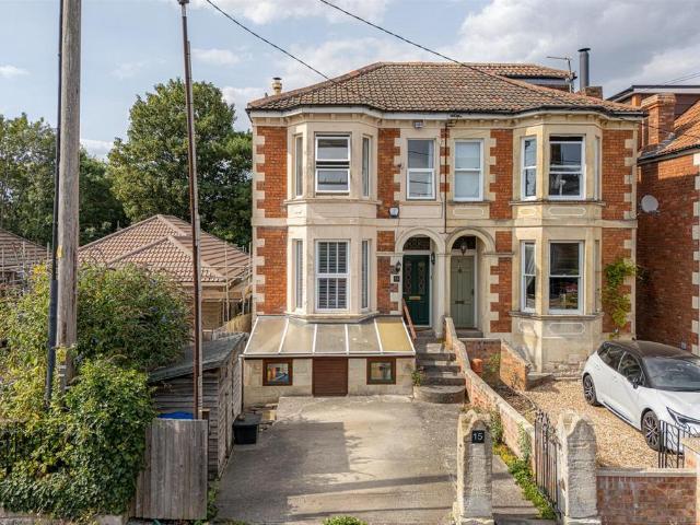 4 bedroom semi detached house for sale
