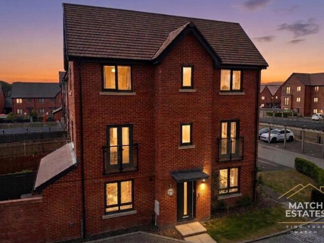 4 bedroom semi detached house for sale