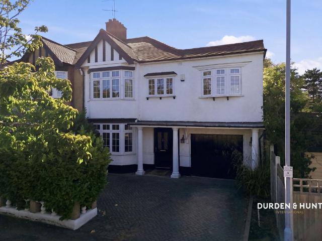 4 bedroom semi detached house for sale