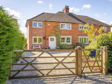 4 bedroom semi detached house for sale