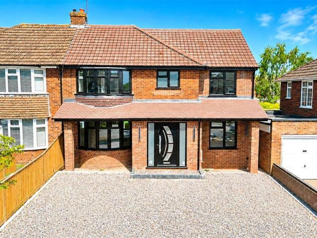 4 bedroom semi detached house for sale