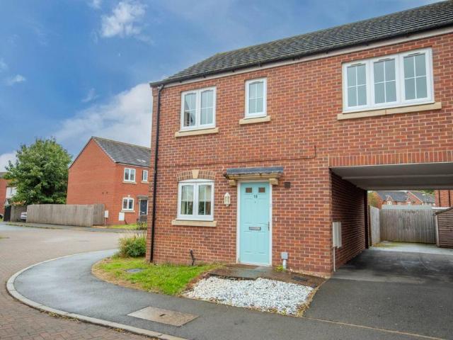 4 bedroom semi detached house for sale