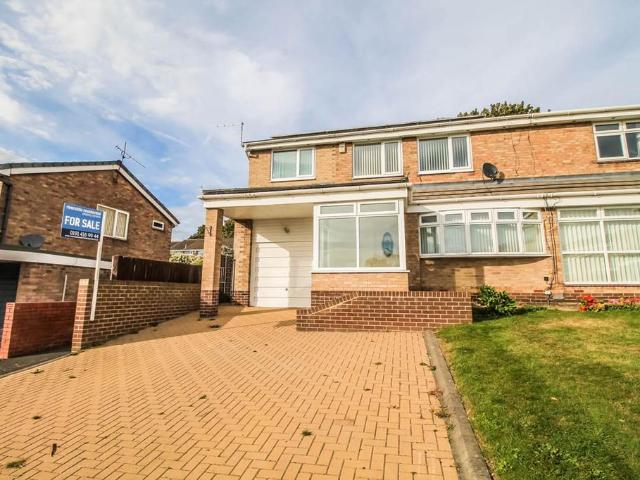 4 bedroom semi detached house for sale