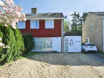 4 bedroom semi detached house for sale