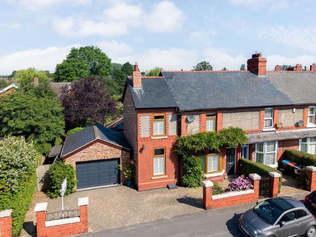4 bedroom semi detached house for sale