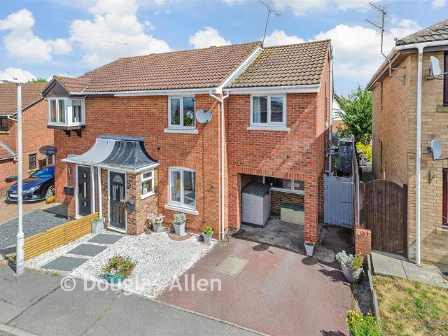 4 bedroom semi detached house for sale