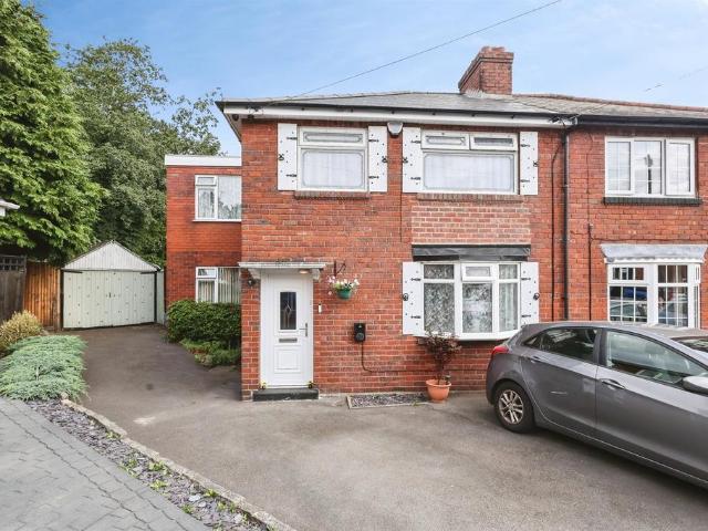 4 bedroom semi detached house for sale