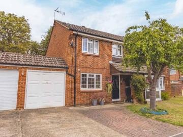 4 bedroom semi detached house for sale
