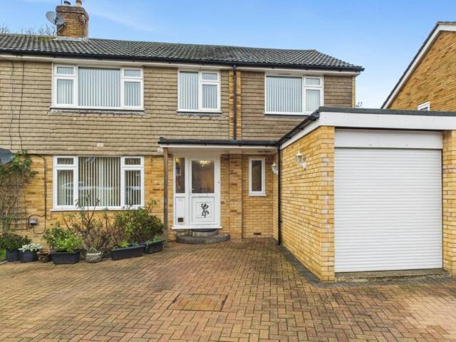 4 bedroom semi detached house for sale