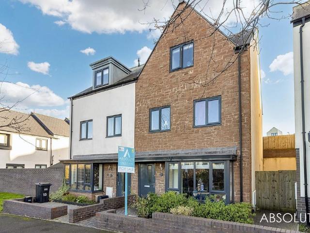 4 bedroom semi detached house for sale