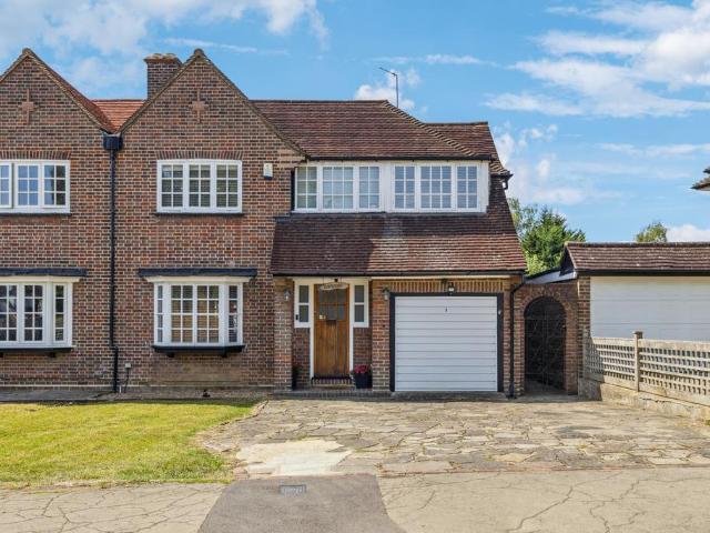 4 bedroom semi detached house for sale