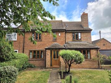 4 bedroom semi detached house for sale