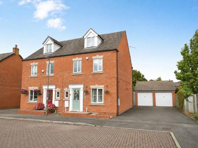 4 bedroom semi detached house for sale
