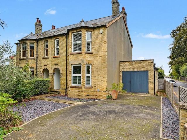 4 bedroom semi detached house for sale