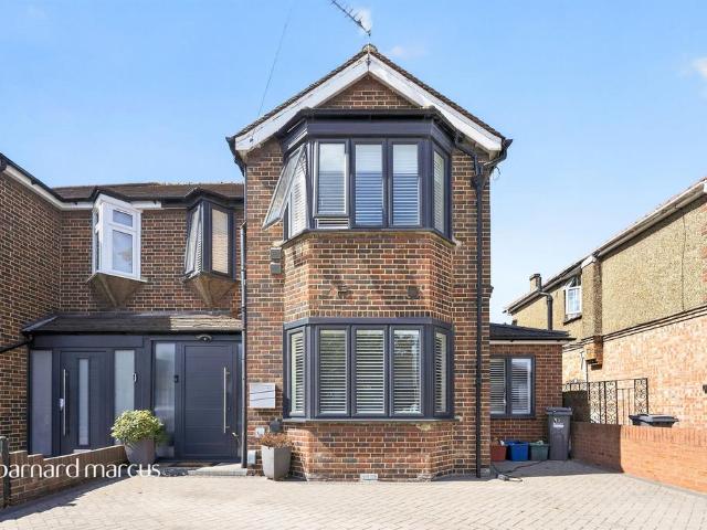 4 bedroom semi detached house for sale