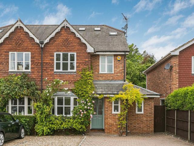4 bedroom semi detached house for sale