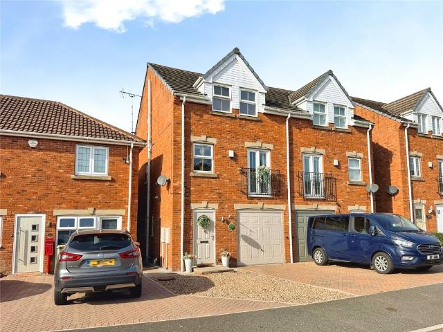 4 bedroom semi detached house for sale