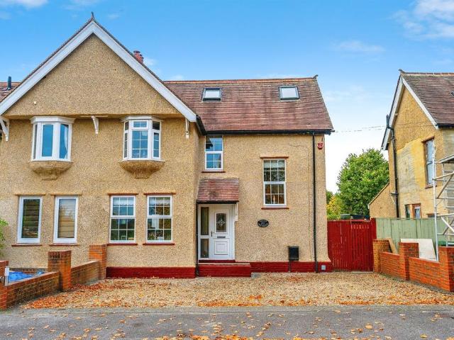 4 bedroom semi detached house for sale
