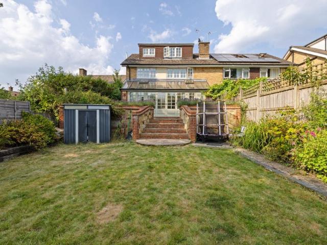 4 bedroom semi detached house for sale