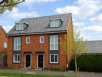4 bedroom semi detached house for sale