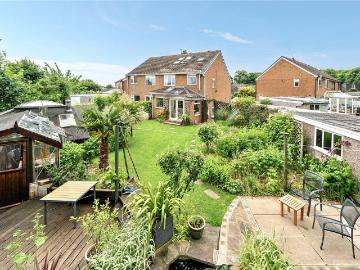 4 bedroom semi detached house for sale