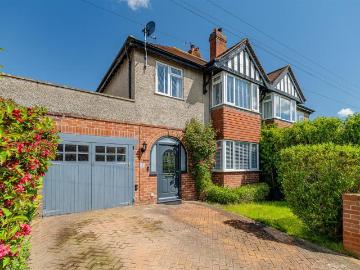 4 bedroom semi detached house for sale