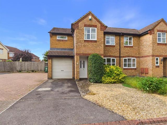 4 bedroom semi detached house for sale