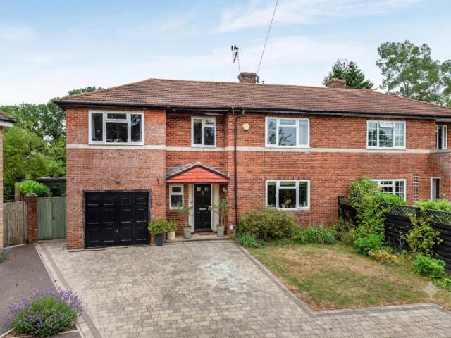 4 bedroom semi detached house for sale