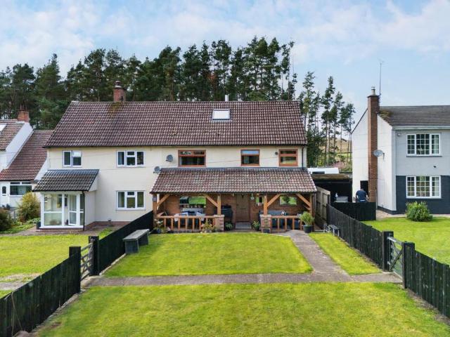 4 bedroom semi detached house for sale