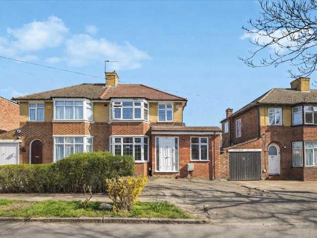4 bedroom semi detached house for sale