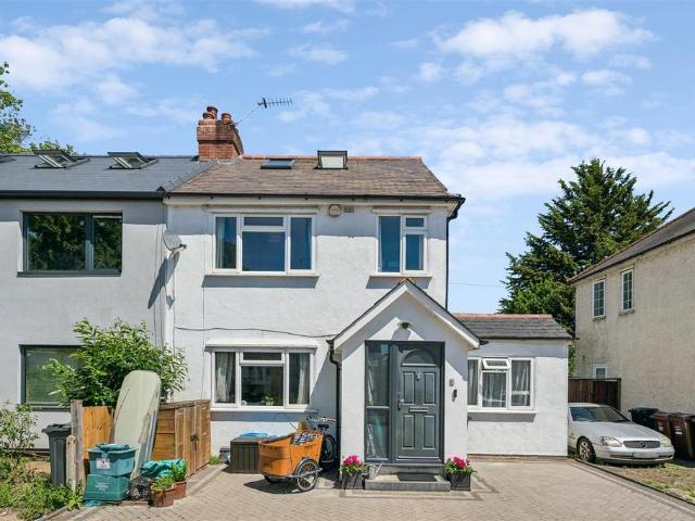 4 bedroom semi detached house for sale