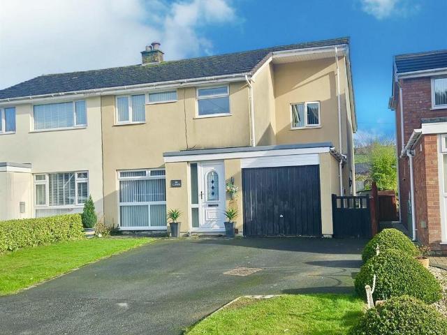 4 bedroom semi detached house for sale
