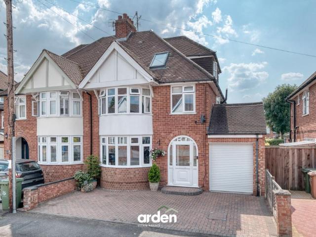 4 bedroom semi detached house for sale