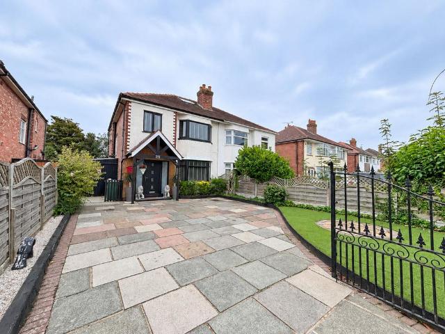 4 bedroom semi detached house for sale