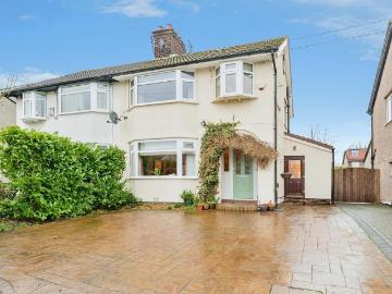 4 bedroom semi detached house for sale
