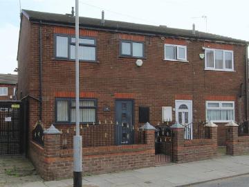 4 bedroom semi detached house for sale