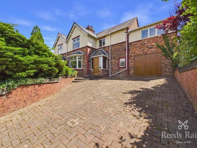 4 bedroom semi detached house for sale