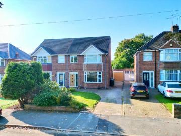 4 bedroom semi detached house for sale