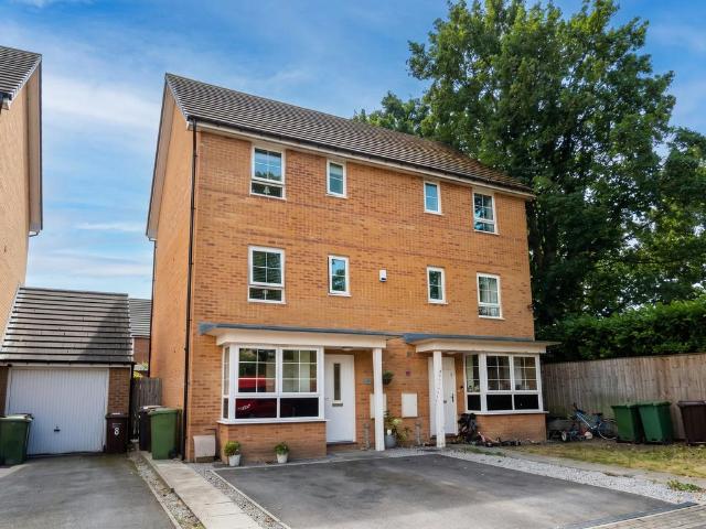 4 bedroom semi detached house for sale