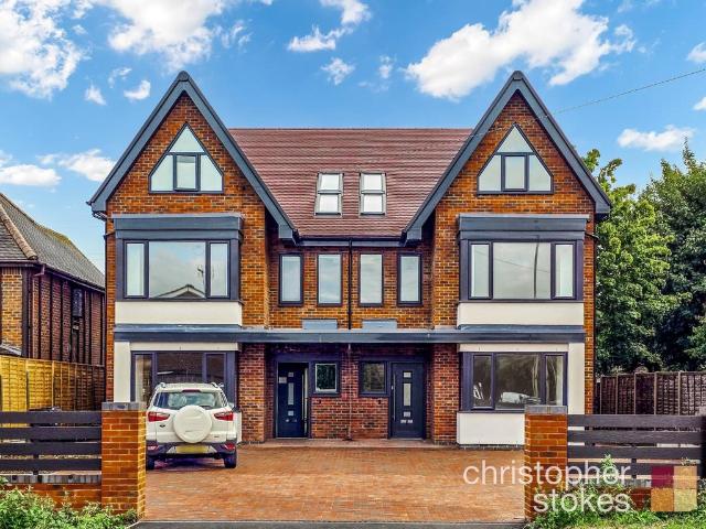 4 bedroom semi detached house for sale