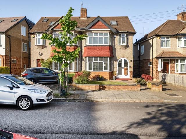 4 bedroom semi detached house for sale