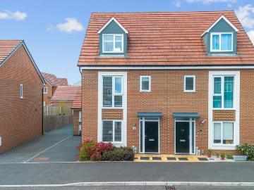 4 bedroom semi detached house for sale